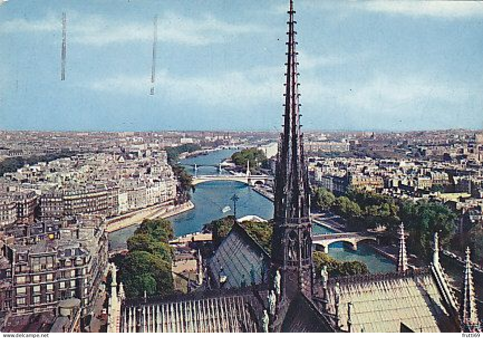 AK 210877 FRANCE - Paris - De Seine En Haar Oevers