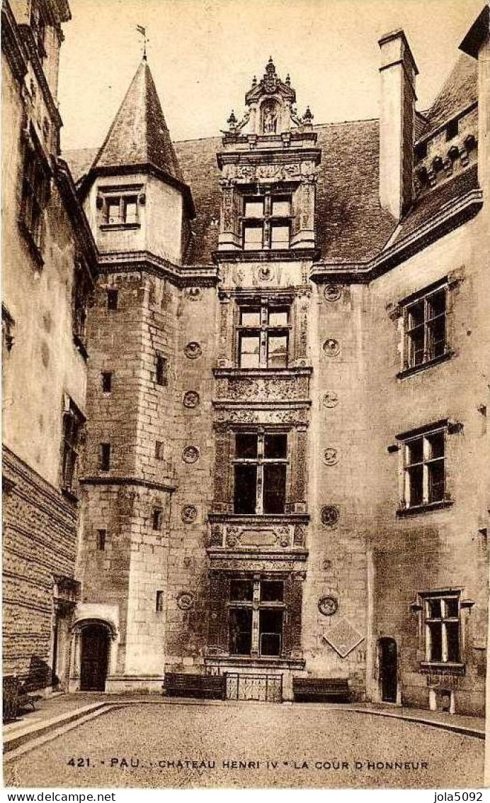 64 - PAU - Château Henri IV - La Cour D'Honneur - Pau