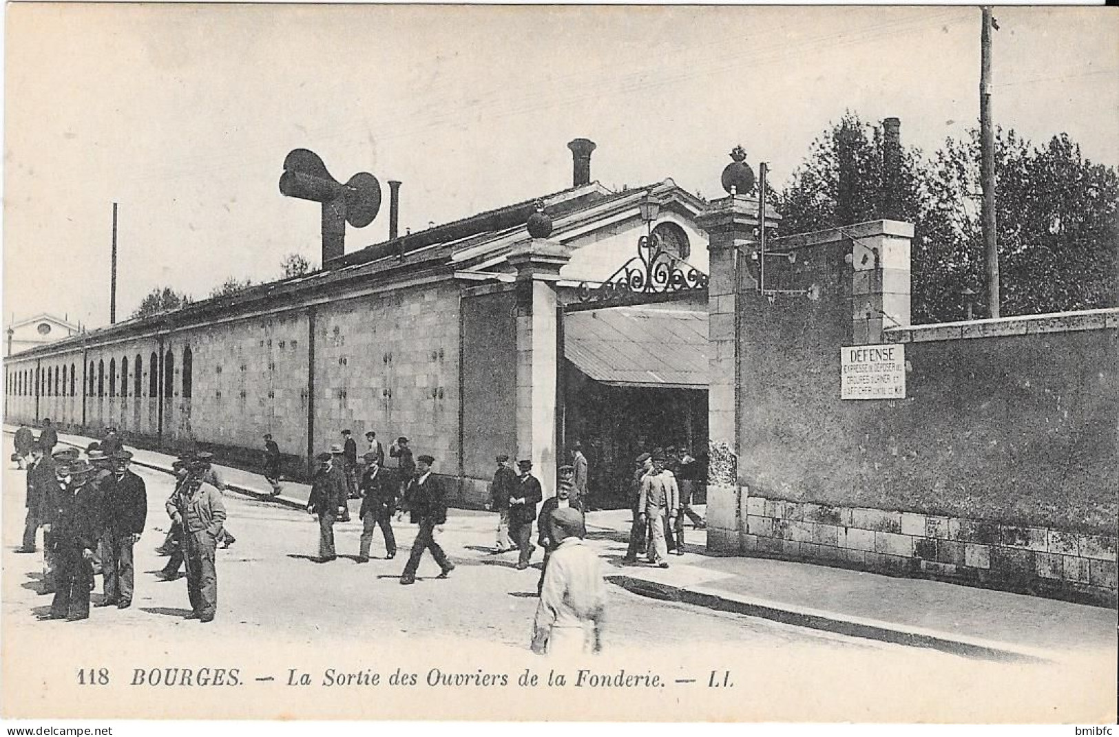 BOURGES - Sortie Des Ouvriers De La Fonderie - Bourges