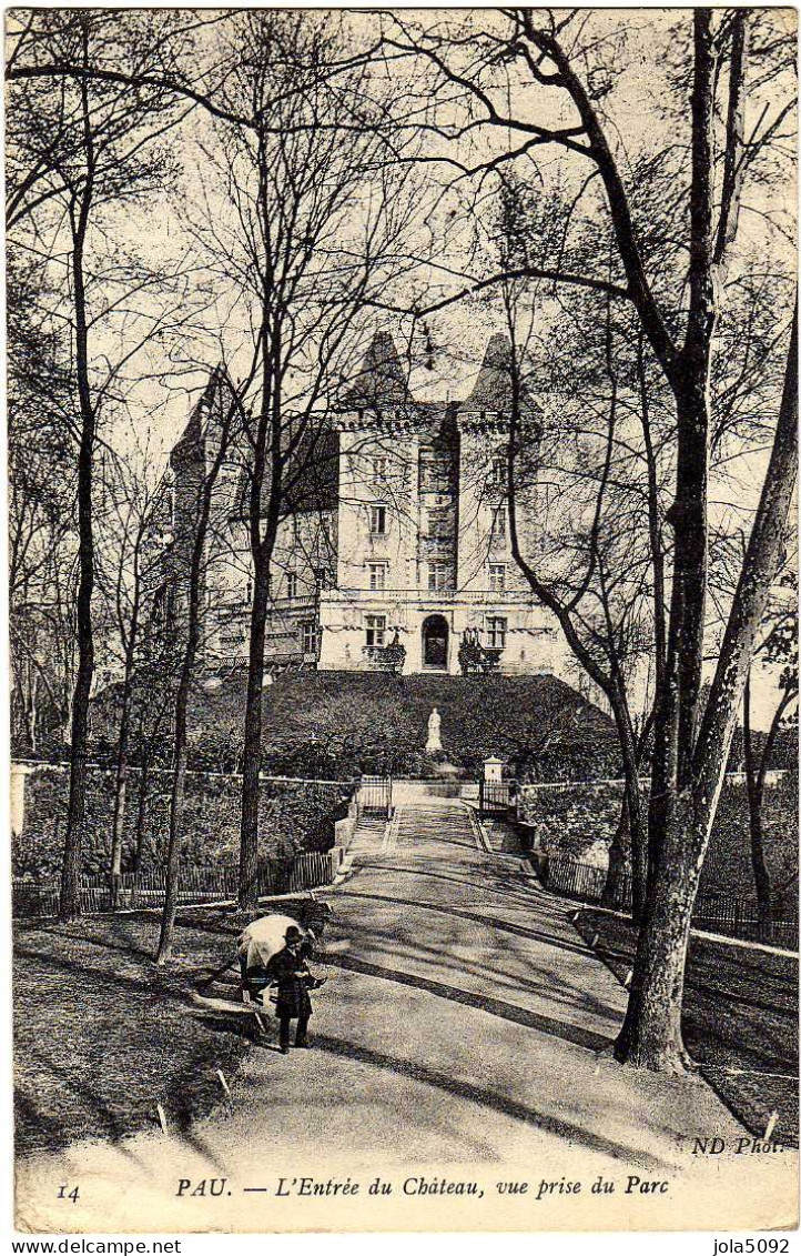 64 / PAU - L'entrée Du Château - Pau