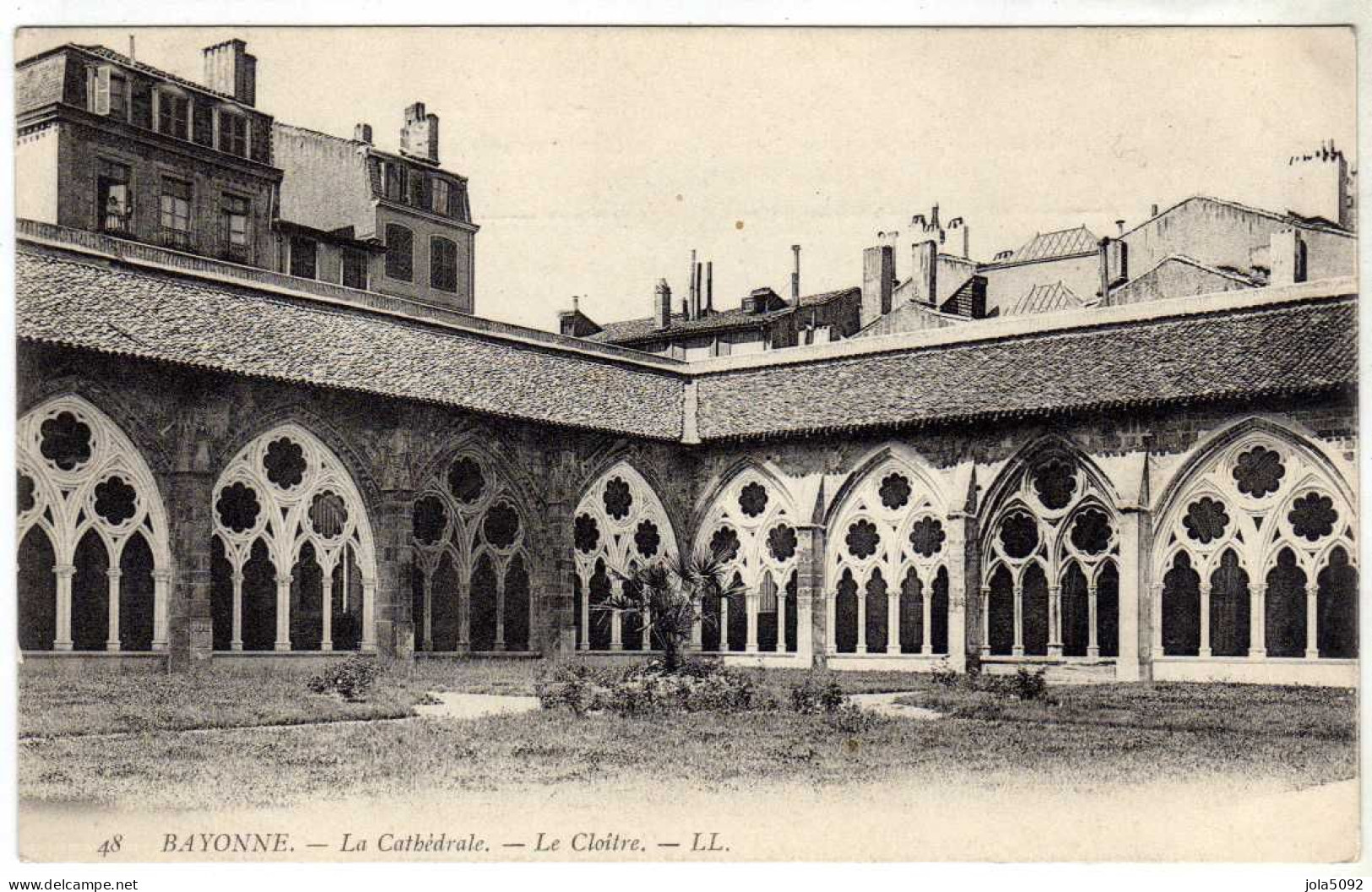 64 / BAYONNE - La Cathédrale - Le Cloître - Bayonne