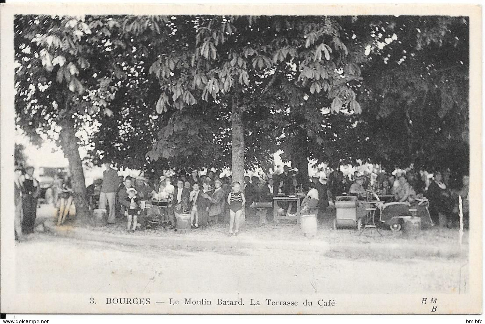 BOURGES - Le Moulin Batard - La Terrasse Du Café - Bourges