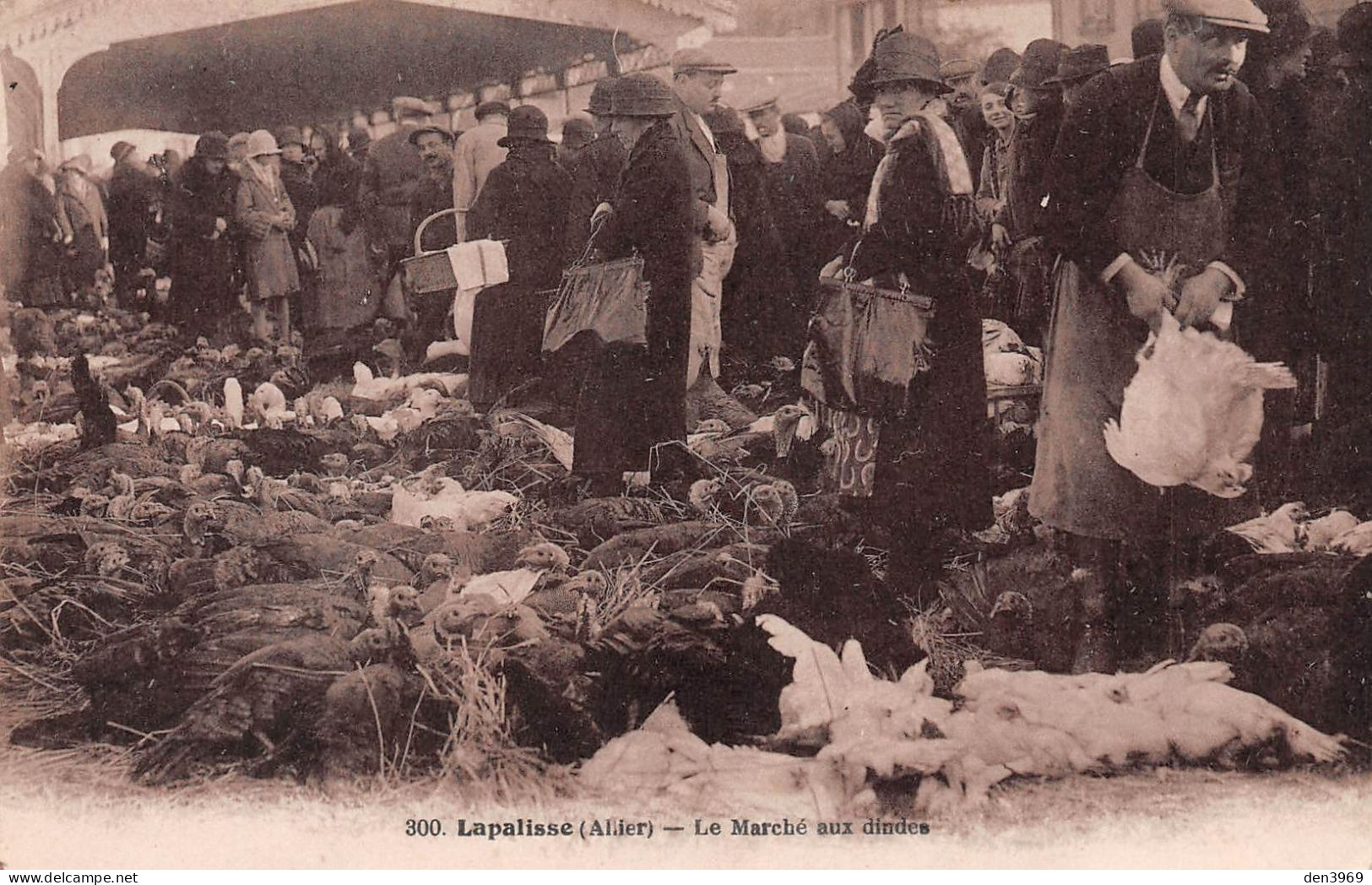 LAPALISSE (Allier) - Le Marché Aux Dindes - Lapalisse