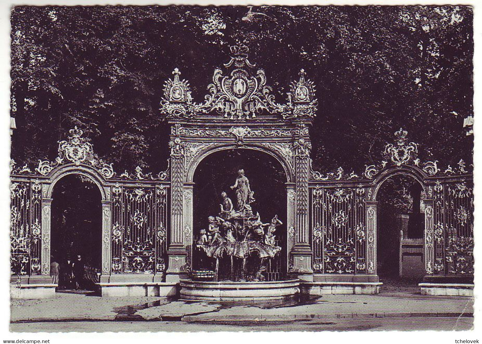 (54). Nancy. Porte Desilles & Place Stanislas N&B & Fontaine Amphitrite - Nancy