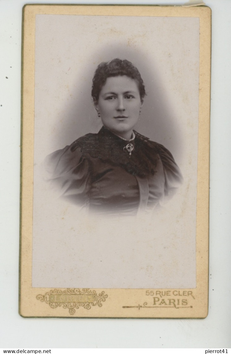 PHOTOS ORIGINALES - CDV AV. 1900 - Portrait Femme élégante - Photo LORTET 55 Rue Cler à PARIS - Alte (vor 1900)
