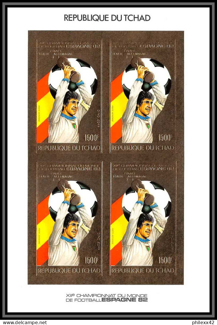 85899/ N°942 B DINO ZOFF Espana 1982 Football Soccer Coupe Monde Tchad OR Gold ** MNH Bloc 4 Non Dentelé Imperf - Tschad (1960-...)