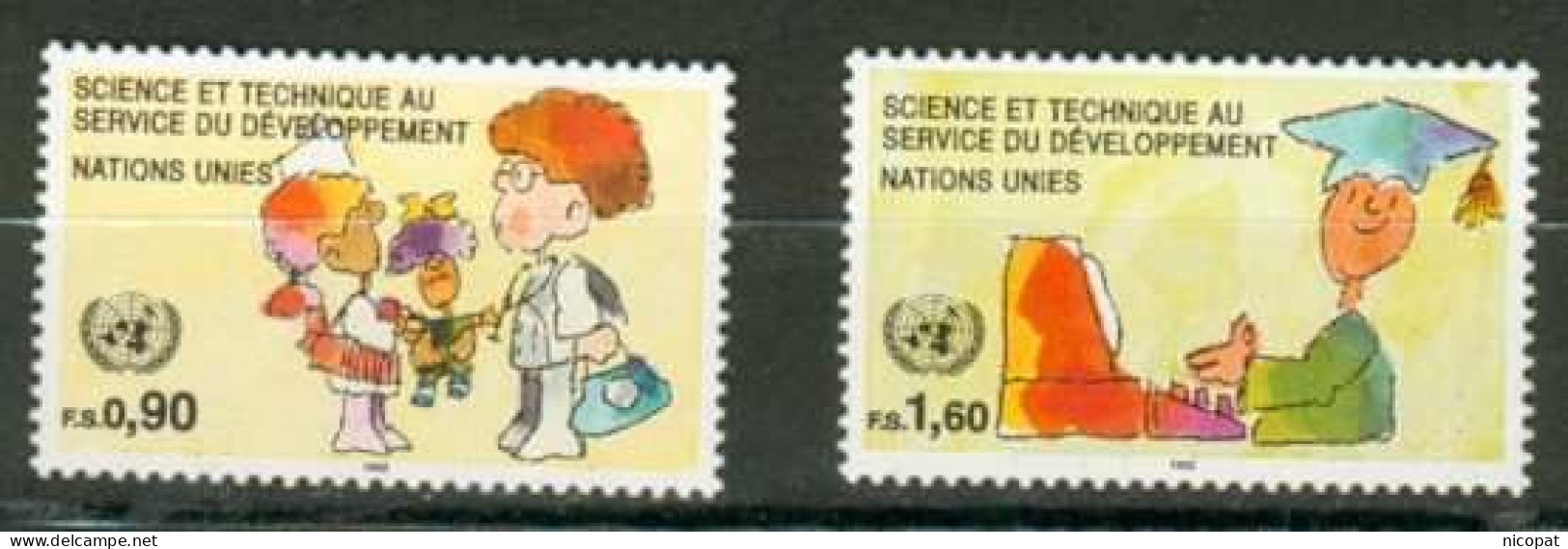 ONU GENEVE MNH ** 233-234 Science Et Technique Au Service Du Développement Fille Garçon étudiant Poupée Ordinateur - Unused Stamps