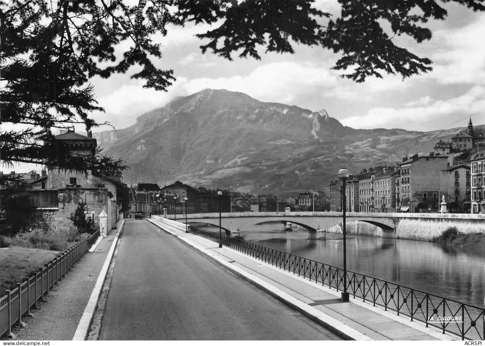 38 GRENOBLE Quai Jonking  (Scan R/V) N°   30   \NAD007 - Grenoble