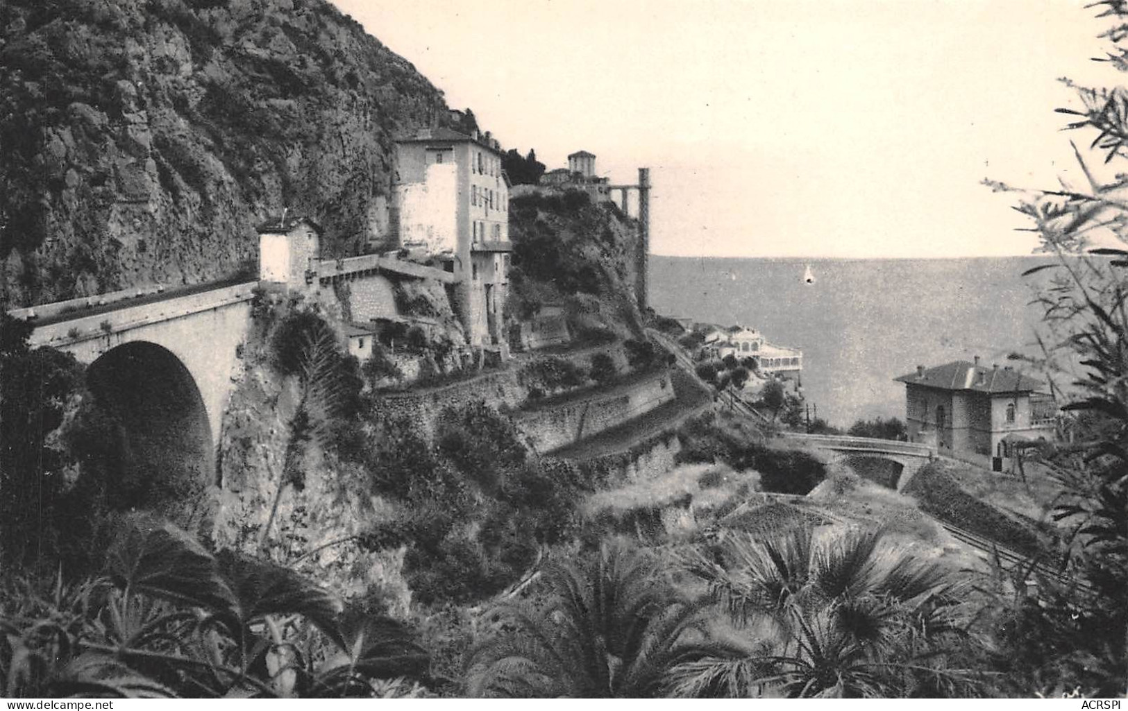 06  GARAVAN La Frontière Franco-Italienne Le Pont Saint-Louis (Scan R/V) N°  21   \NAD006 - Menton