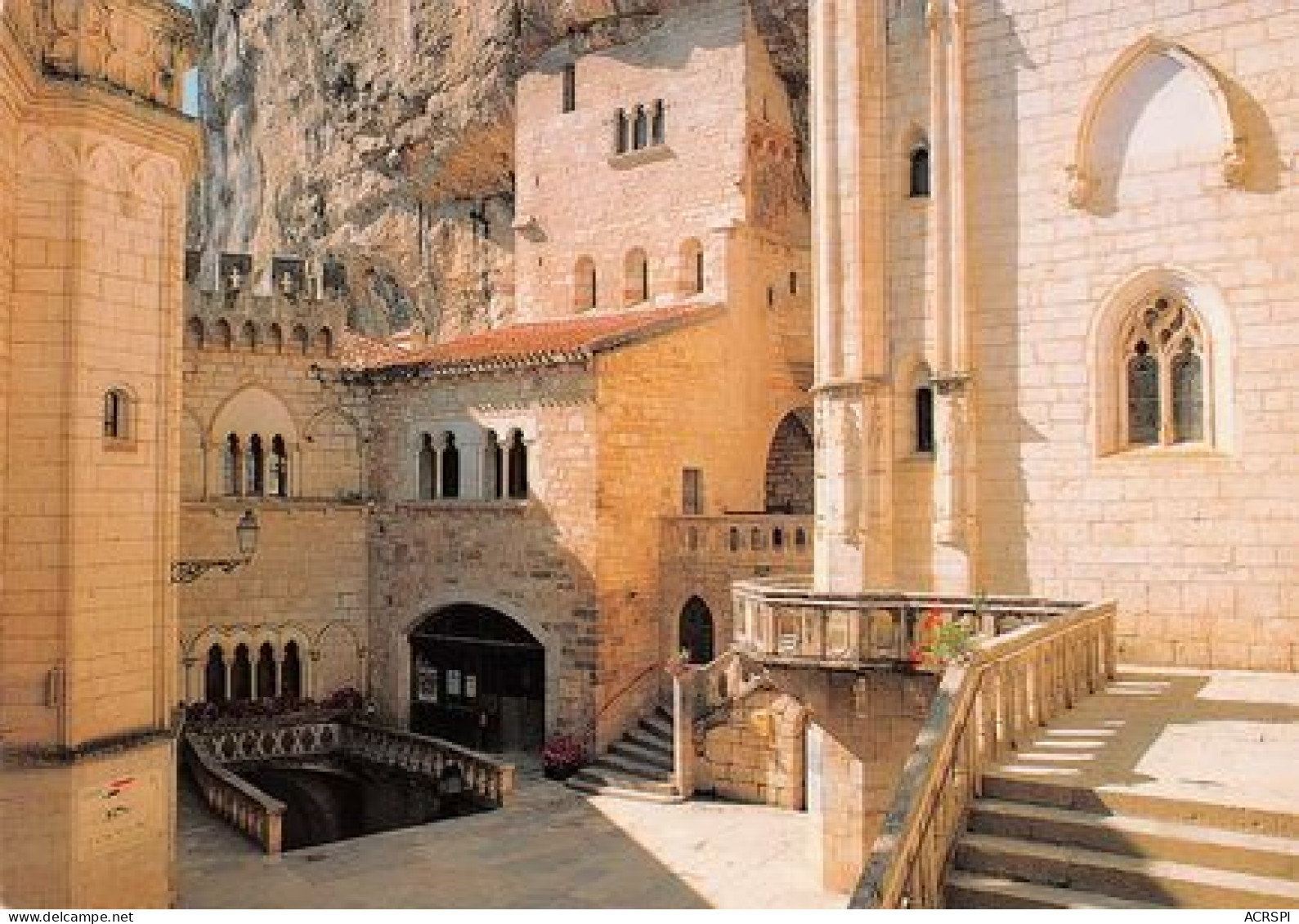 lot de 49 cartes de ROCAMADOUR cartes vierges non circulées   (Scan R/V de toutes les cartes) N°   1   \NAD004