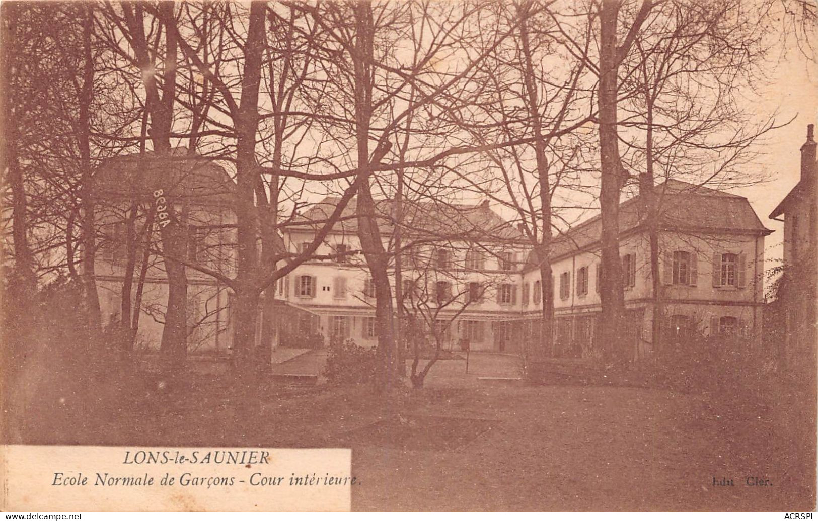 Ecole Lons Le Saunier Ecole Normale De Garcons Cour Interieure(SCAN RECTO VERSO) NONO0055 - Lons Le Saunier