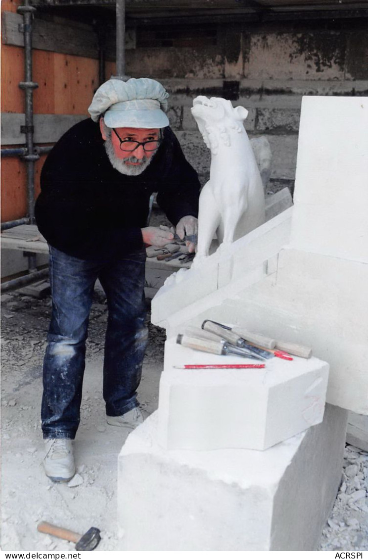 France Blois Sculpteur Sur Pierre Travail Sur Une Gargouille Restauration De Chateau (scan Recto Verso ) Nono0047 - Blois