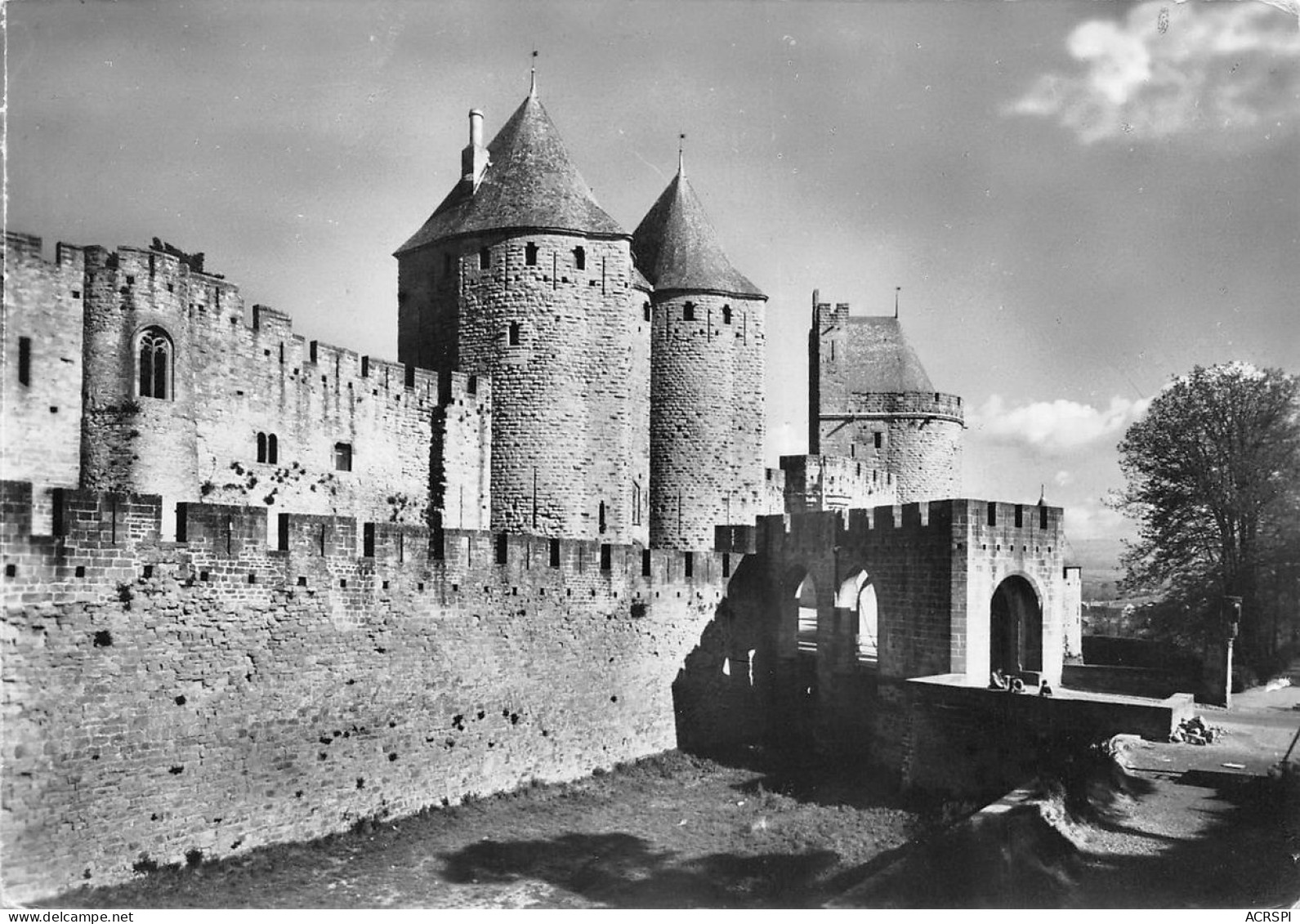 CARCASSONNE  Les Remparts  Porte Narbonnaise  28 (scan Recto Verso)nono0106 - Carcassonne