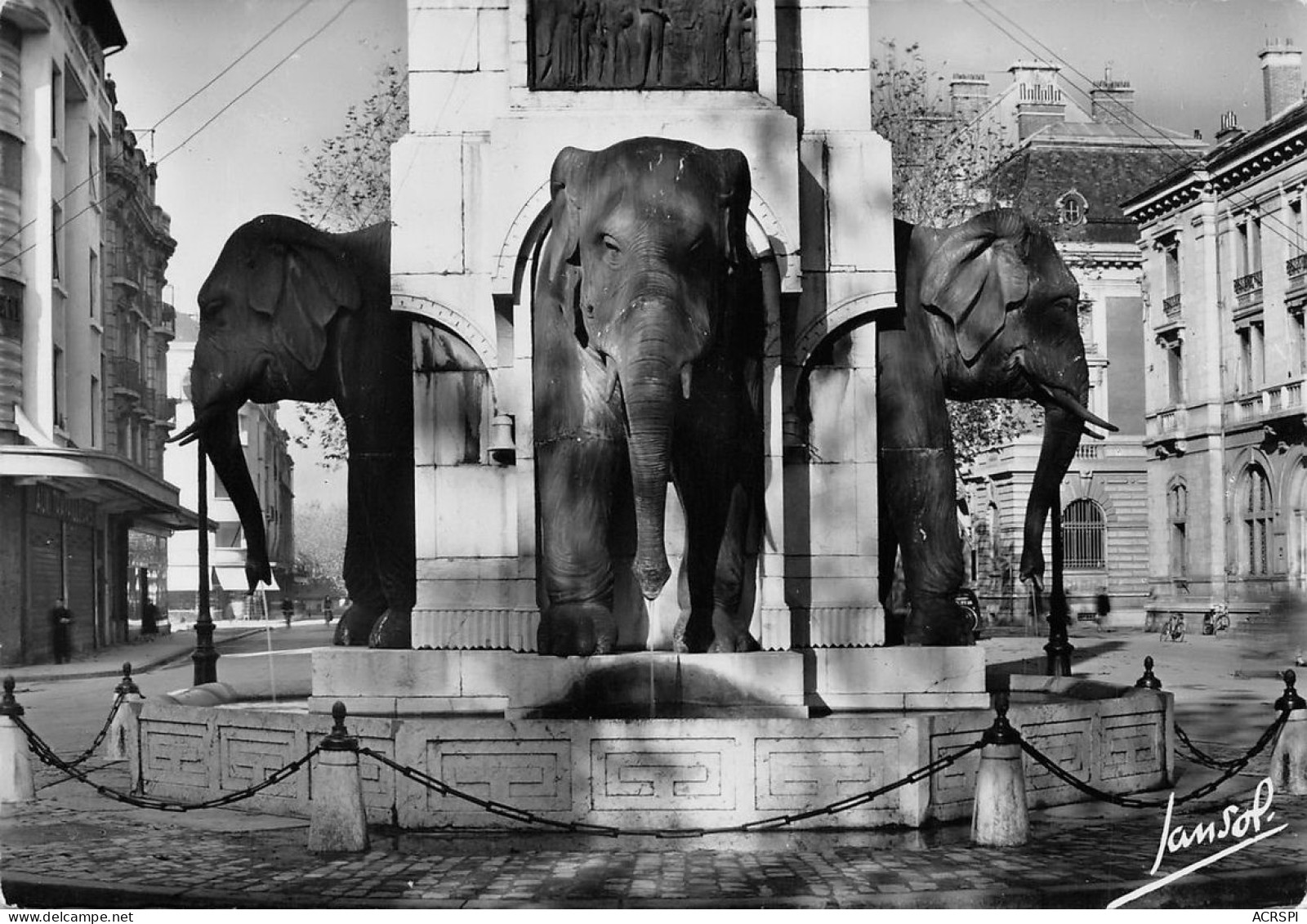 CHAMBERY  Fontaine Des éléphants  18 (scan Recto Verso)nono0101 - Chambery