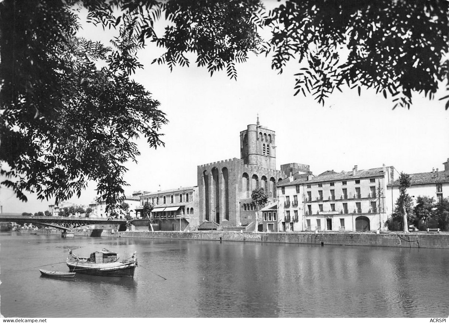 AGDE   Les Quais  Cathedrale St Etienne  59 (scan Recto Verso)nono0108 - Agde