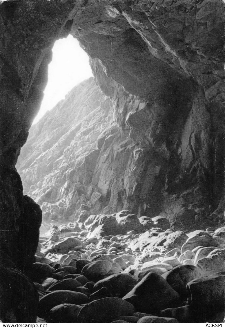 Le Pouliguen Grotte Des Korrigans Sur La Grande Cote  42 (scan Recto Verso)nono0128 - Le Pouliguen