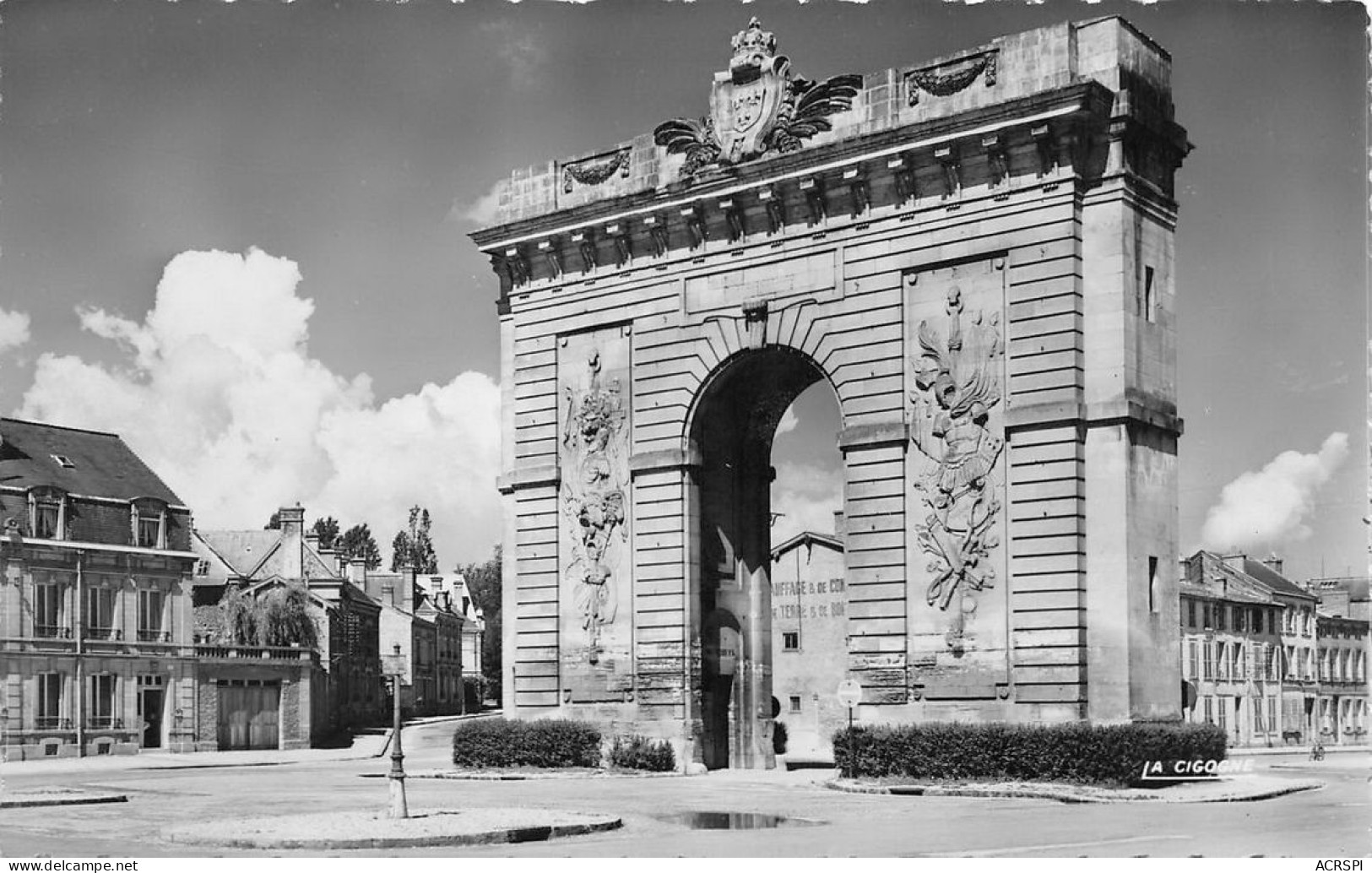 CHALON SUR MARNE  La Porte Sainte Croix   26 (scan Recto Verso)nono0125 - Châlons-sur-Marne