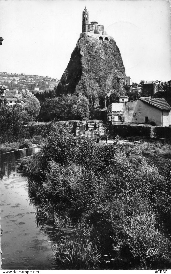 LE PUY EN VELAY  Rocher St Michel D' Aiguilhe   2 (scan Recto Verso)nono0123 - Le Puy En Velay