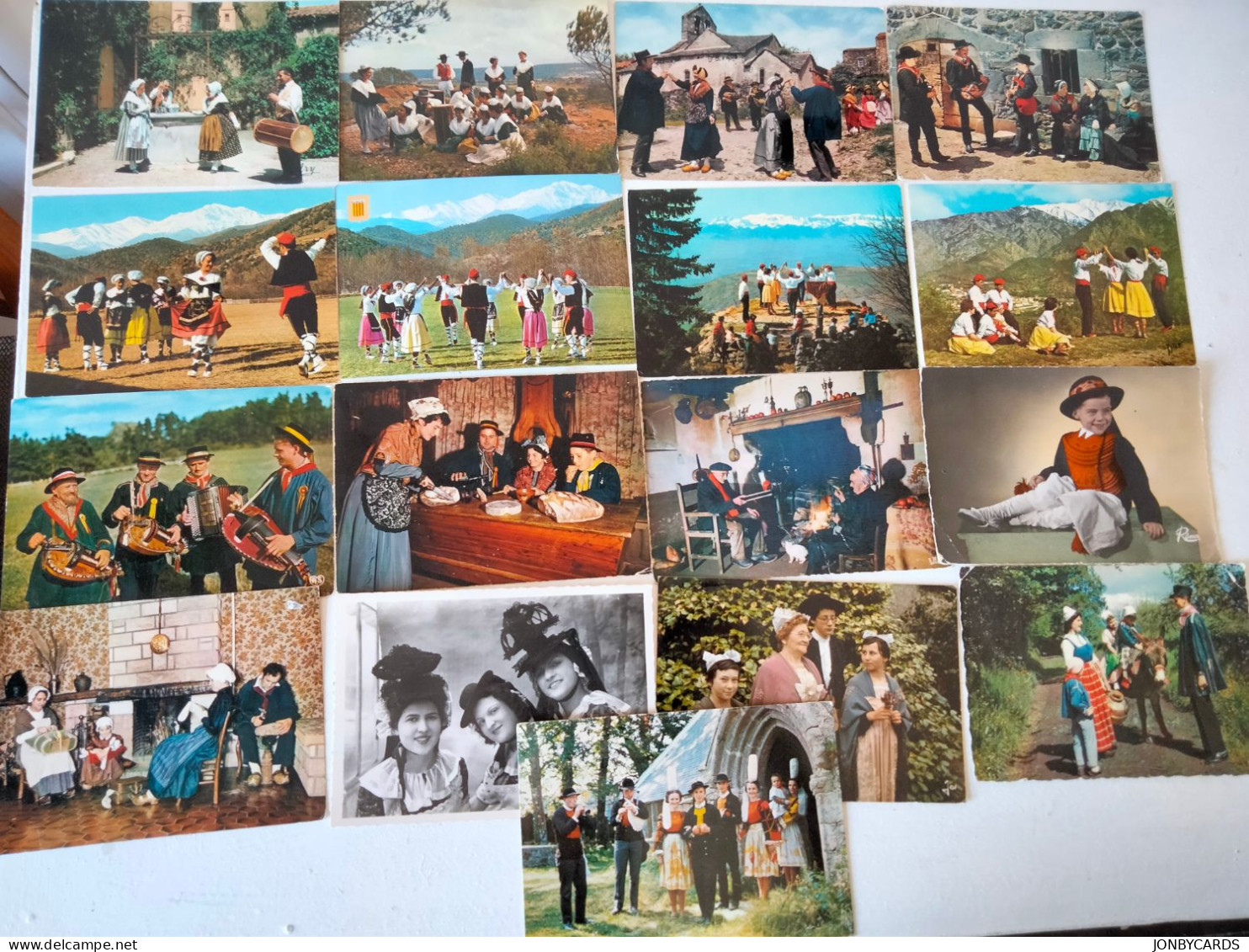 Dèstockage - France,Folklore Lot Of 31 Postcards.#46. - Bekende Personen