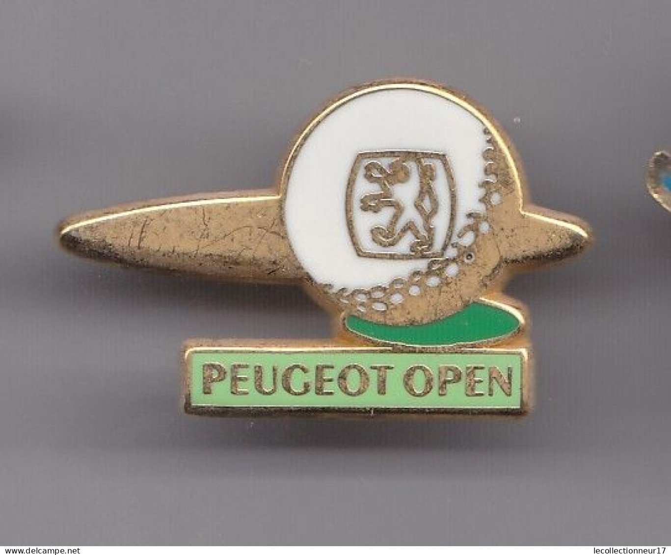 Pin's Golf Peugeot Open Arthus Bertrand  Réf 3475 - Golf