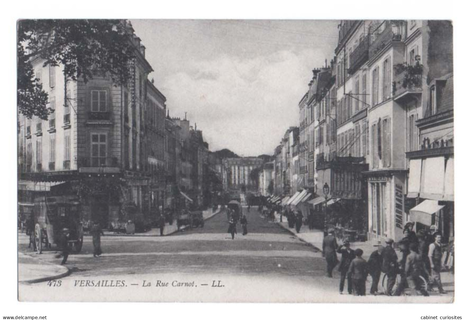 VERSAILLES - Écrite En 1916 - La Rue Carnot - Commerces - Pharmacie - Omnibus - Automobiles - Animée - Versailles