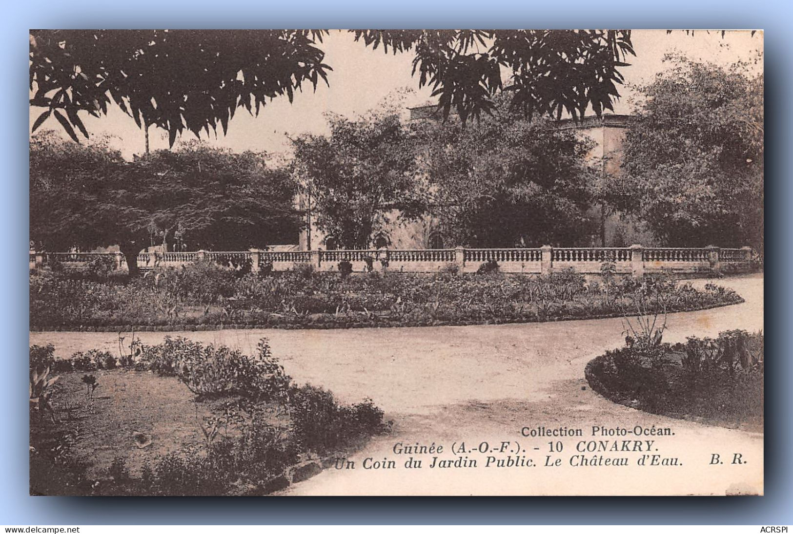 GUINEE Francaise  AOF Conakry Un Coin Du Jardin Public, Le Château D'eau   17 (scan Recto-verso) OO 0918 - Guinée Française