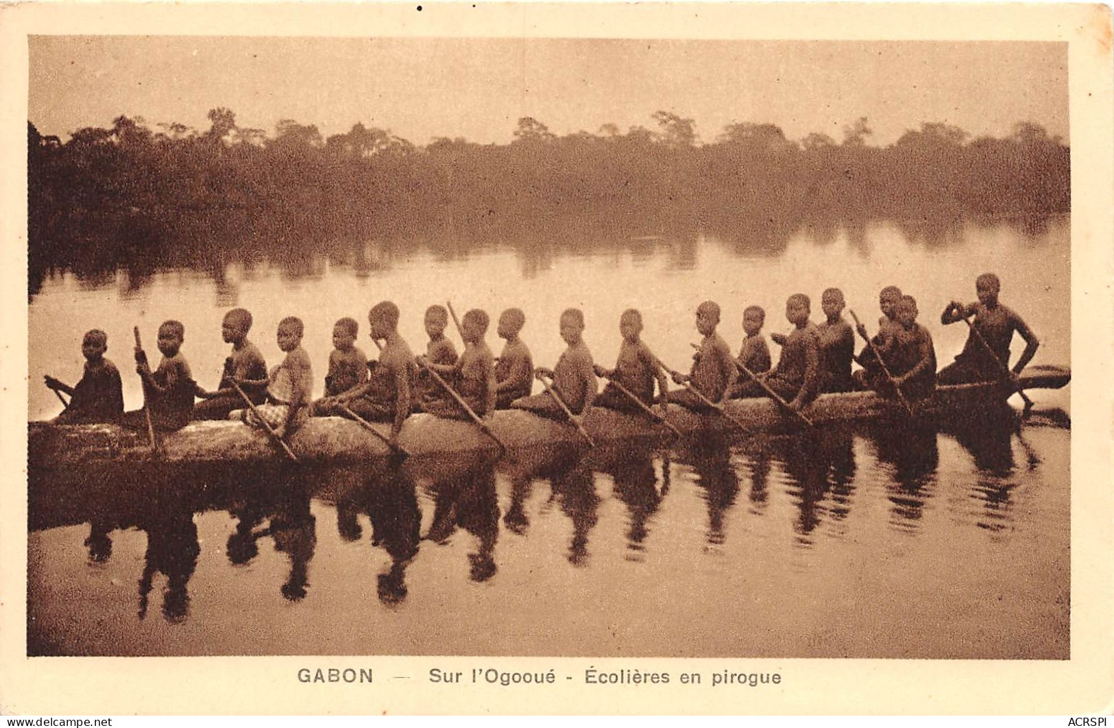 GABON  Ecolieres En Pirogue Sur L'OGOOUE (scan Recto-verso) OO 0940 - Gabon