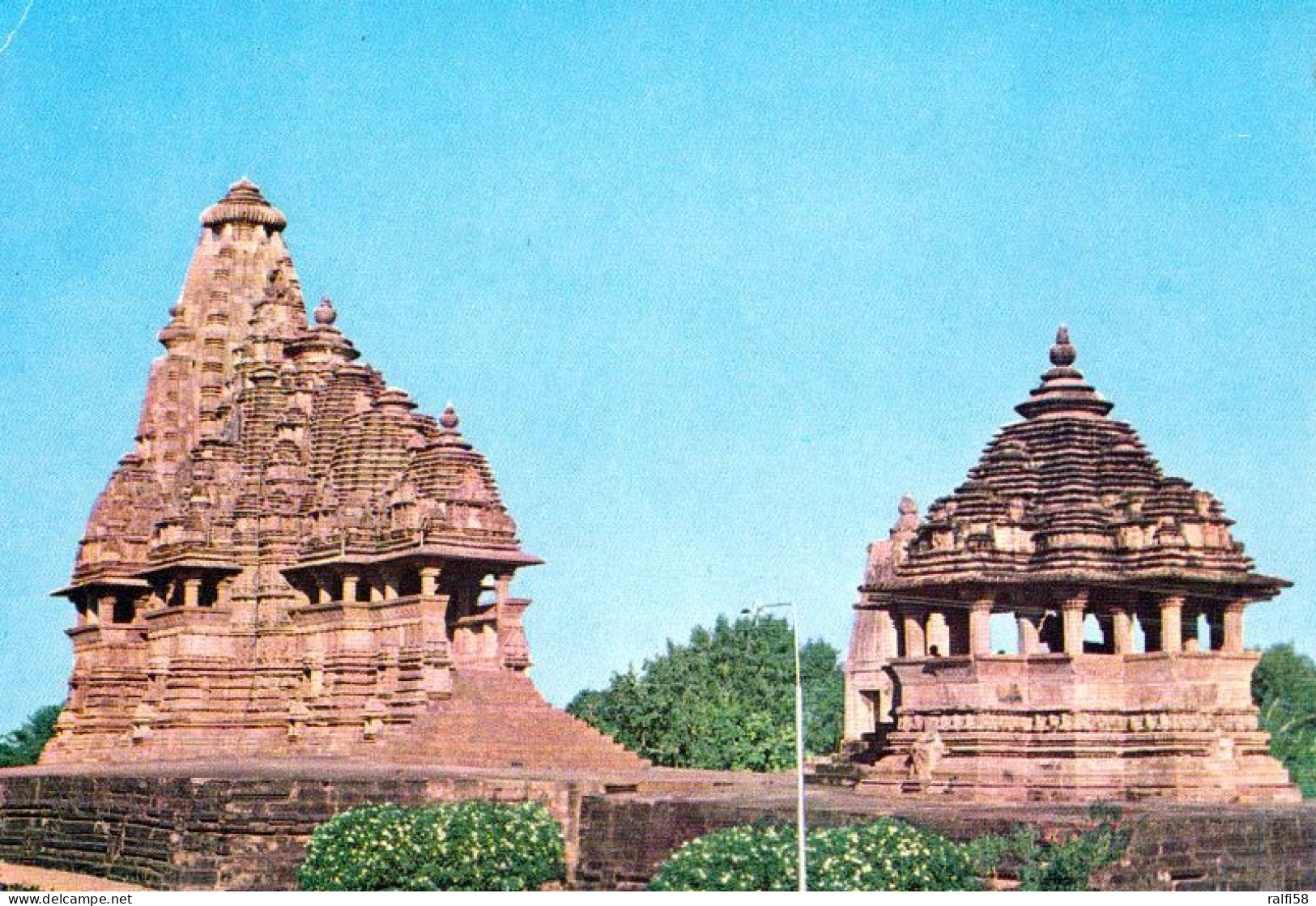 1 AK Indien * Die Tempel Jagdambi Und Nandi In Khajuraho 11./12. Jh. - Seit 1986 UNESCO Weltkulturerbe * - India