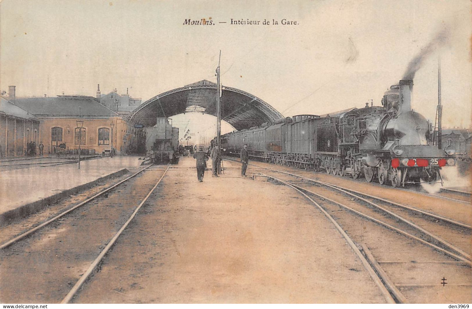 MOULINS (Allier) - Intérieur De La Gare - Train (BEAU PLAN) - Tirage Couleurs - Moulins