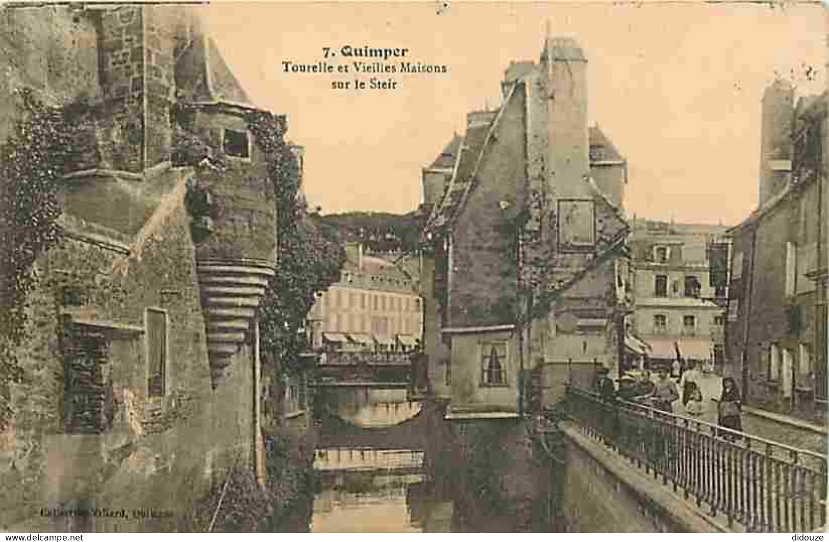 29 - Quimper - Tourelle Et Vieilles Maisons Sur Le Steir - Animée - Oblitération Ronde De 1914 - CPA - Voir Scans Recto- - Quimper