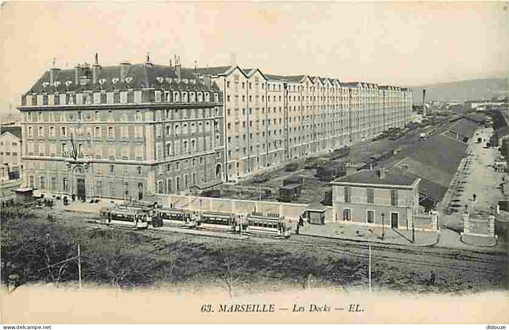 13 - Marseille - Les Docks - Animée - Trains - Tramway - CPA - Voir Scans Recto-Verso - Joliette, Zone Portuaire