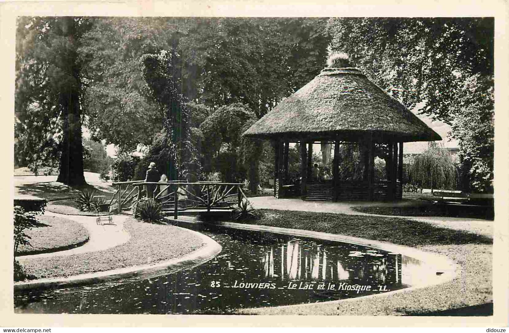 27 - Louviers - Le Lac Et Le Kiosque - Mention Photographie Véritable - CPSM Format CPA - Voir Scans Recto-Verso - Louviers