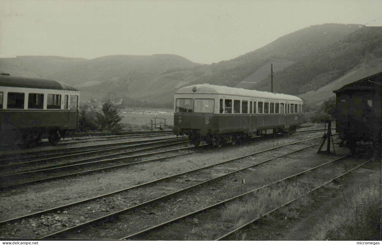 Reproduction - Autorail VT 66 - Trains