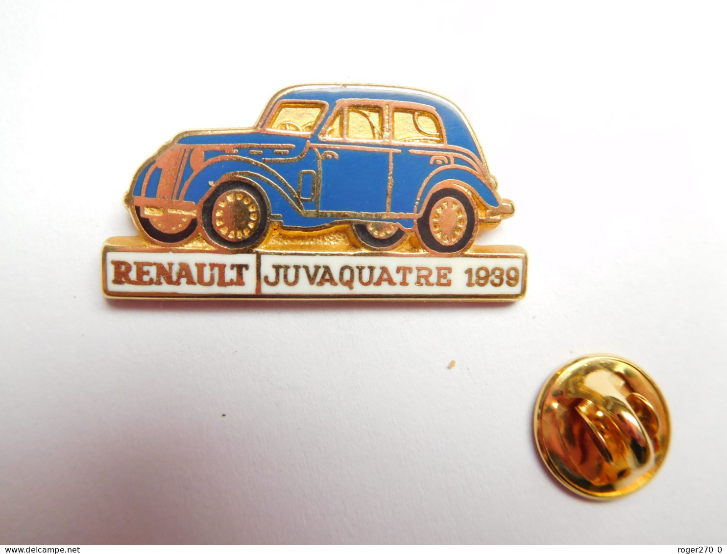 Beau Pin's En Zamac , Auto Renault Juvaquatre 1939 , Signé CEF Paris - Renault