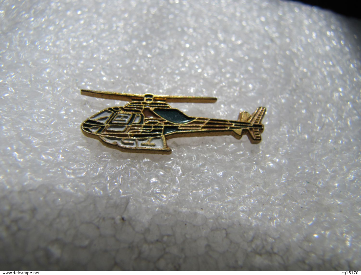 PIN'S   HÉLICOPTÈRE - Aviones