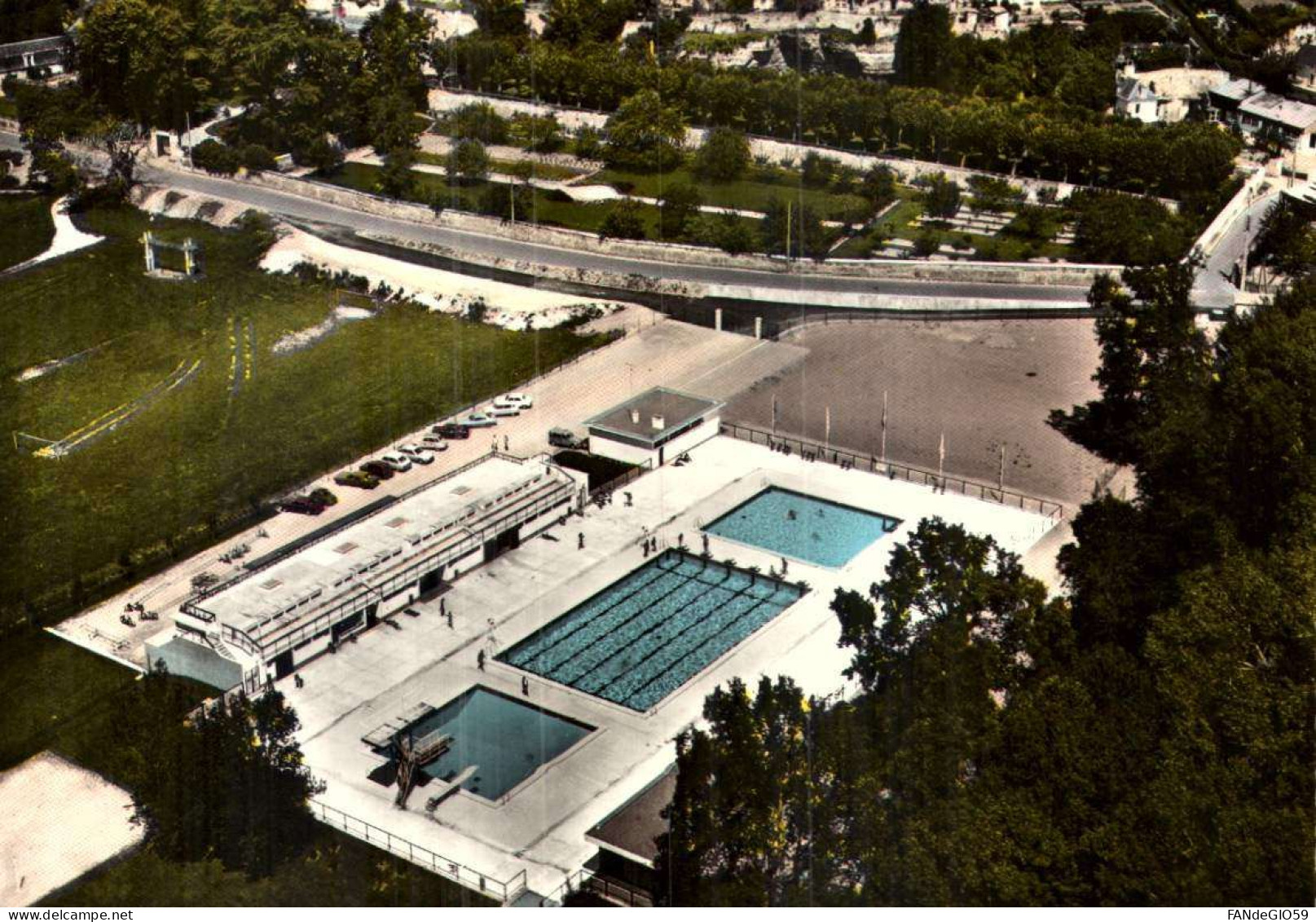 > [37] Indre Et Loire > Vouvray / PISCINE   / 110 - Vouvray