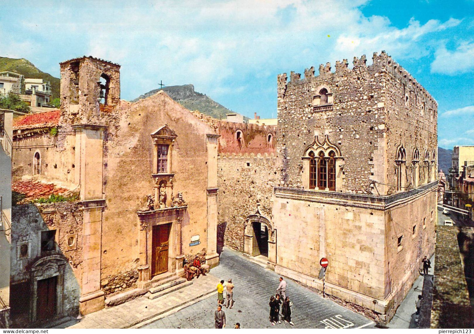 Taormine (Taormina) - Place Badia - Autres & Non Classés