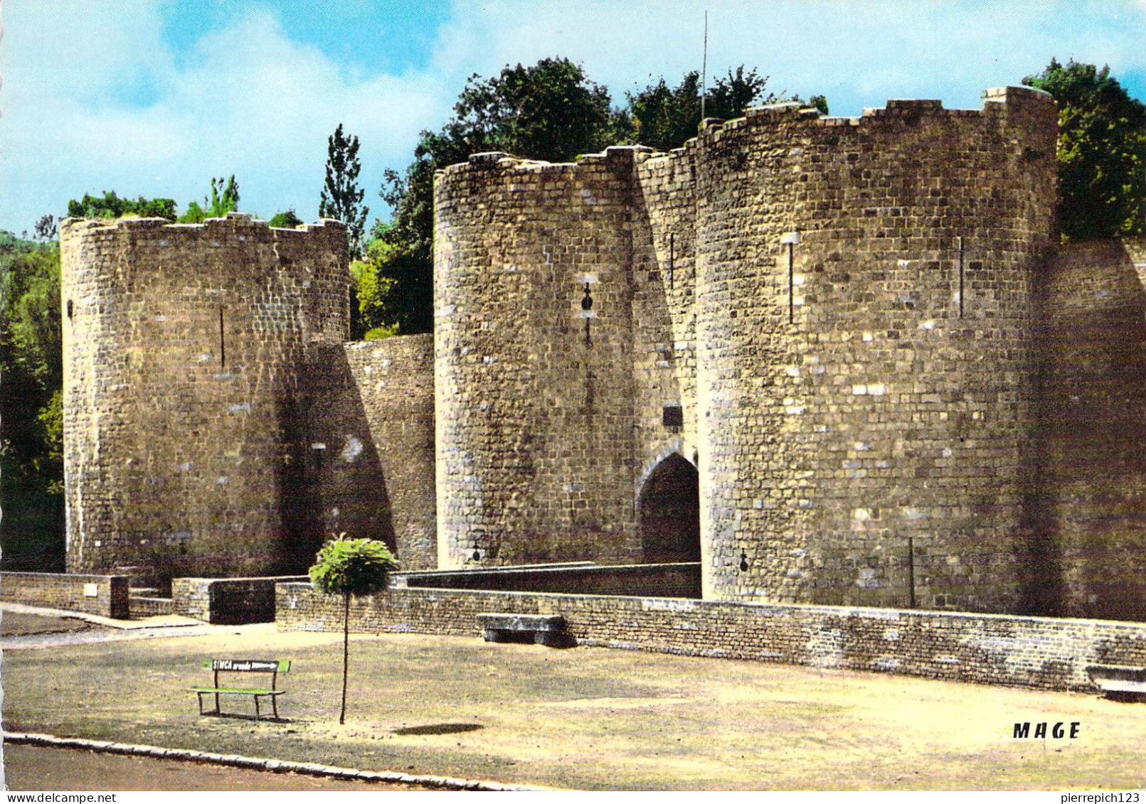 80 - Péronne - Entrée Du Château - Peronne