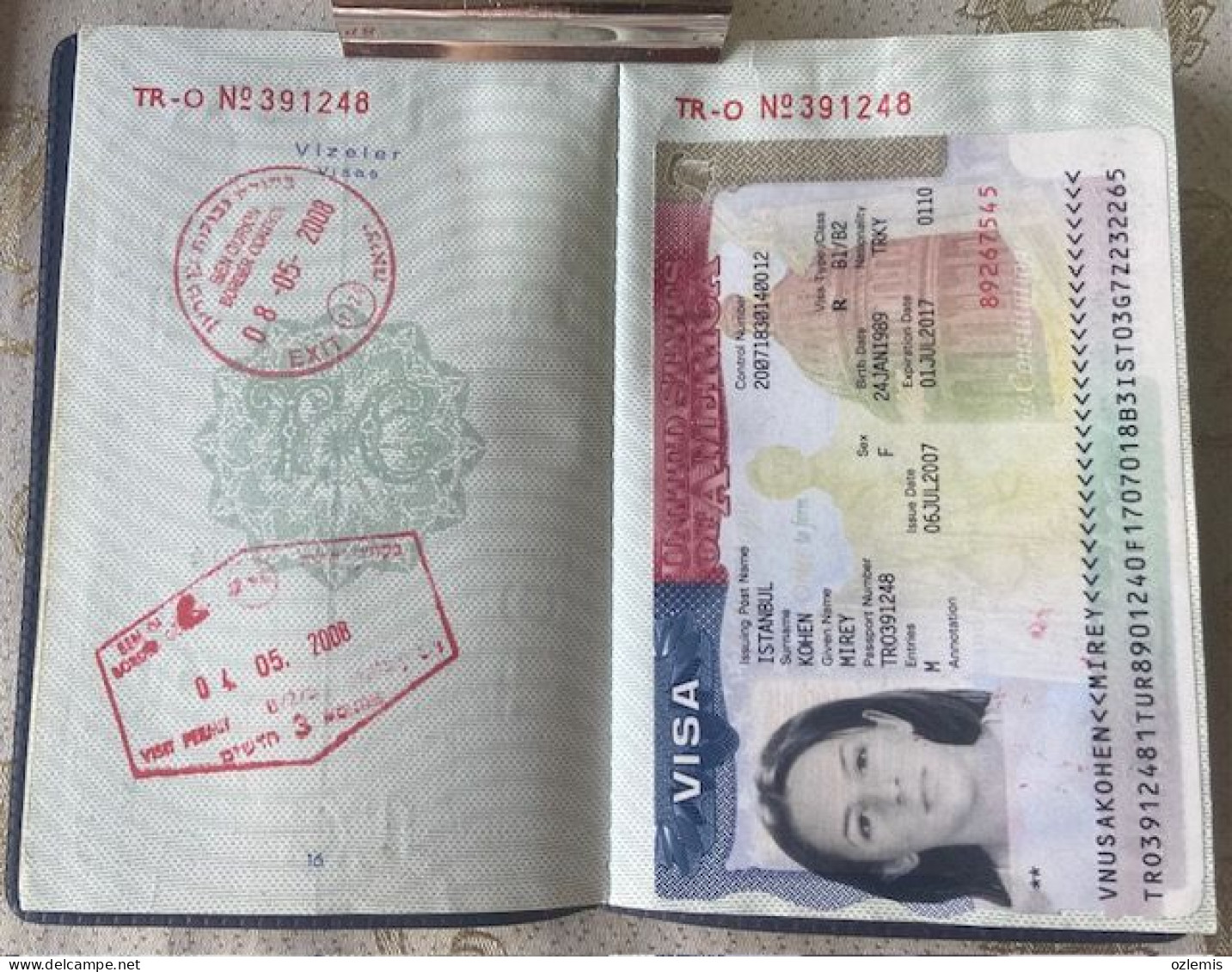 PASSPORT  PASSEPORT  ,SAME WOMAN ,1986-2005 ,USED , AMERICA ,ISRAEL,BULGARIA,,GRECE VISA ,FISCAL