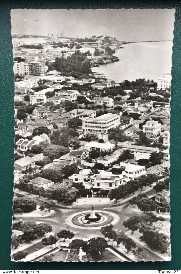 Dakar, Vue Aérienne, Place De L'étoile, Ed Cerbelot, N° 1045 - Senegal