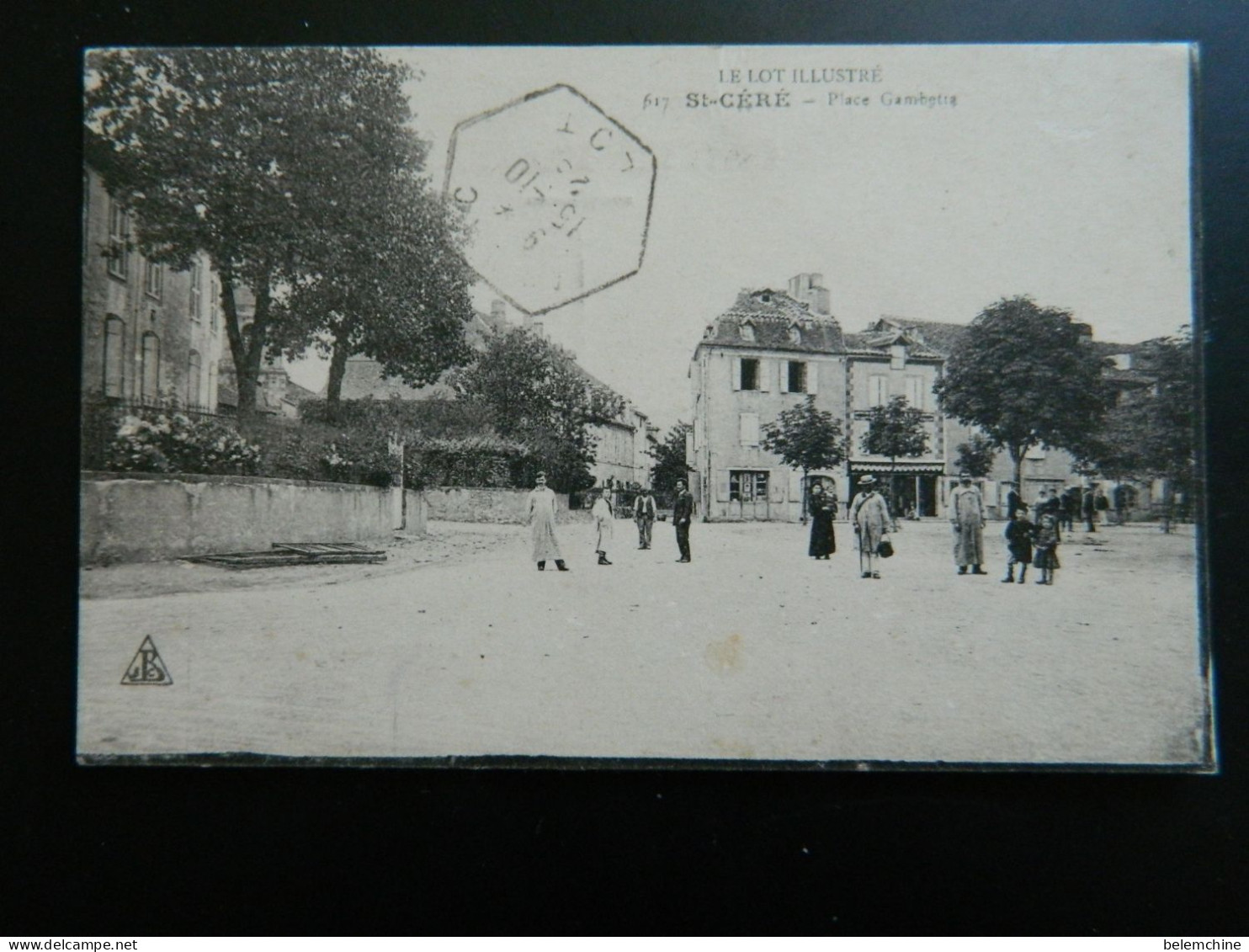 ST CERE                             PLACE GAMBETTA - Saint-Céré