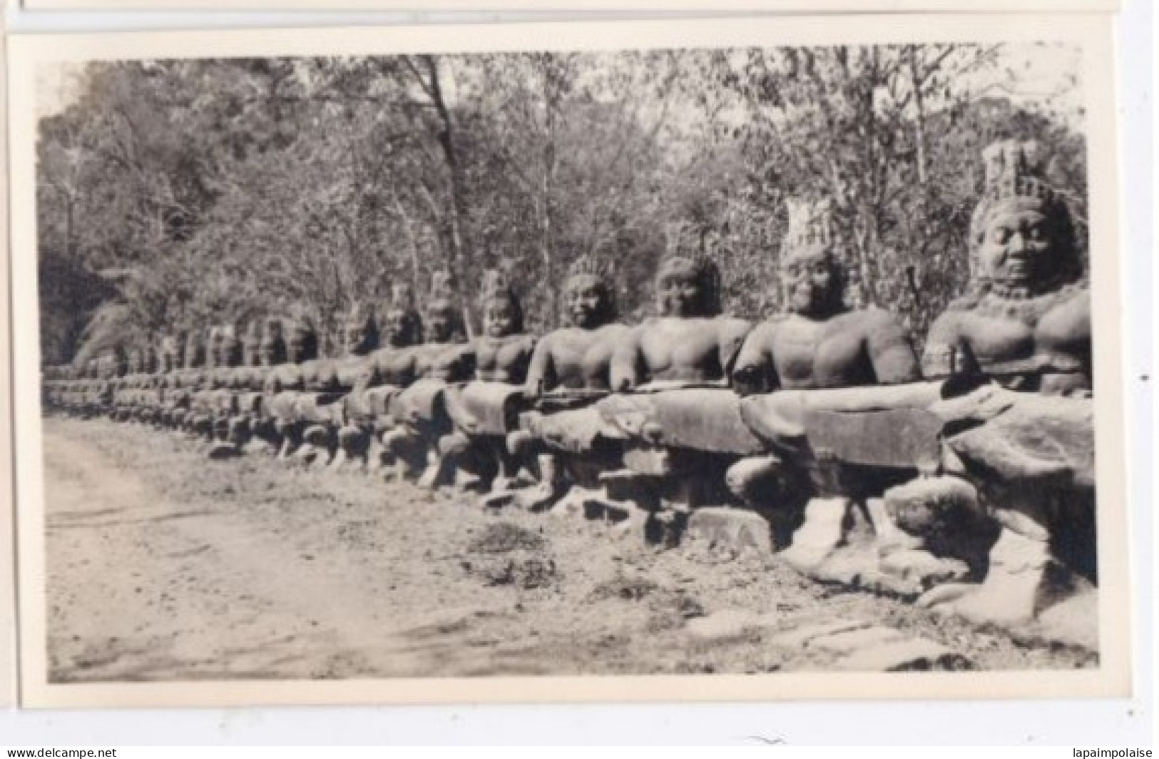 4 Photos INDOCHINE CAMBODGE Art Khmer Temple Statues Bas Relief Réf 30385 - Azië