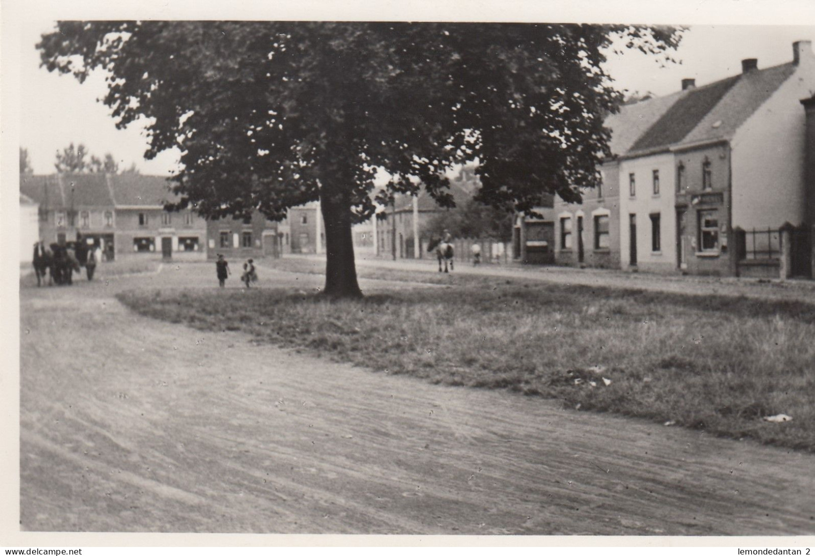 Mesvin (Mons) - La Grand Place - Mons