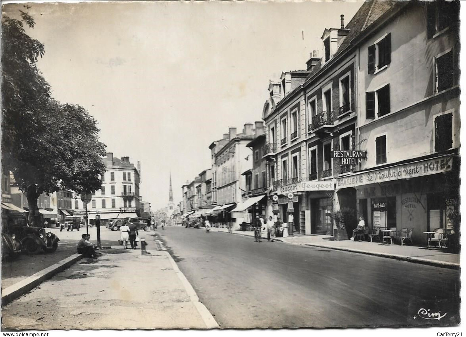 69. VILLEFRANCHE SUR SAÔNE. RUE D'ANSE. 1949. - Villefranche-sur-Saone