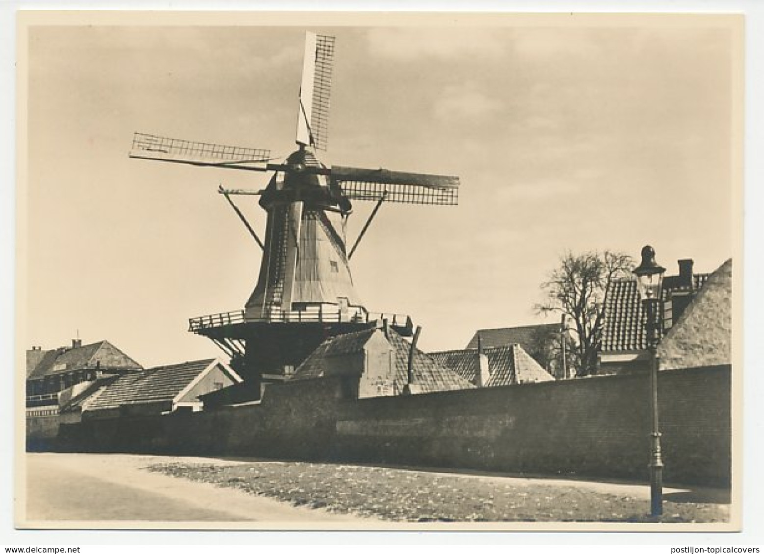 Postal Stationery Netherlands 1946 Windmill - Harderwijk - Mulini