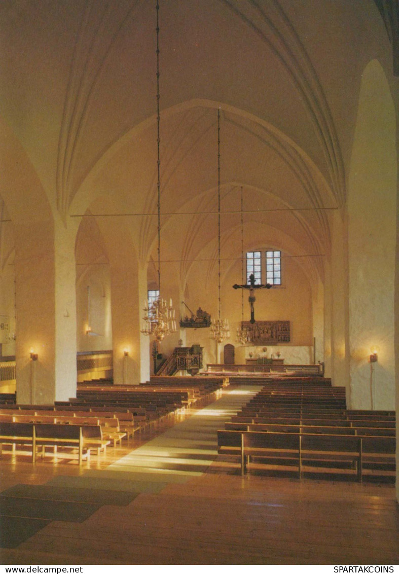 ÉGLISE Christianisme Religion Vintage Carte Postale CPSM #PBQ228.FR - Iglesias Y Las Madonnas