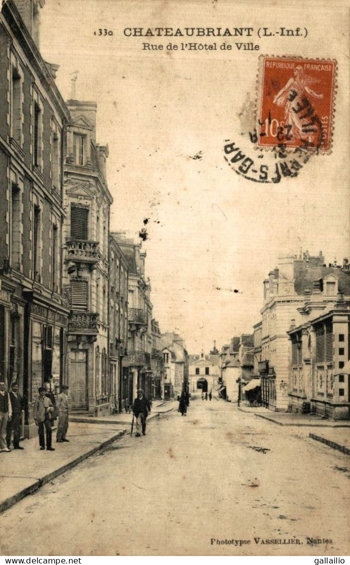 CHATEAUBRIANT RUE DE L'HOTEL DE VILLE - Châteaubriant