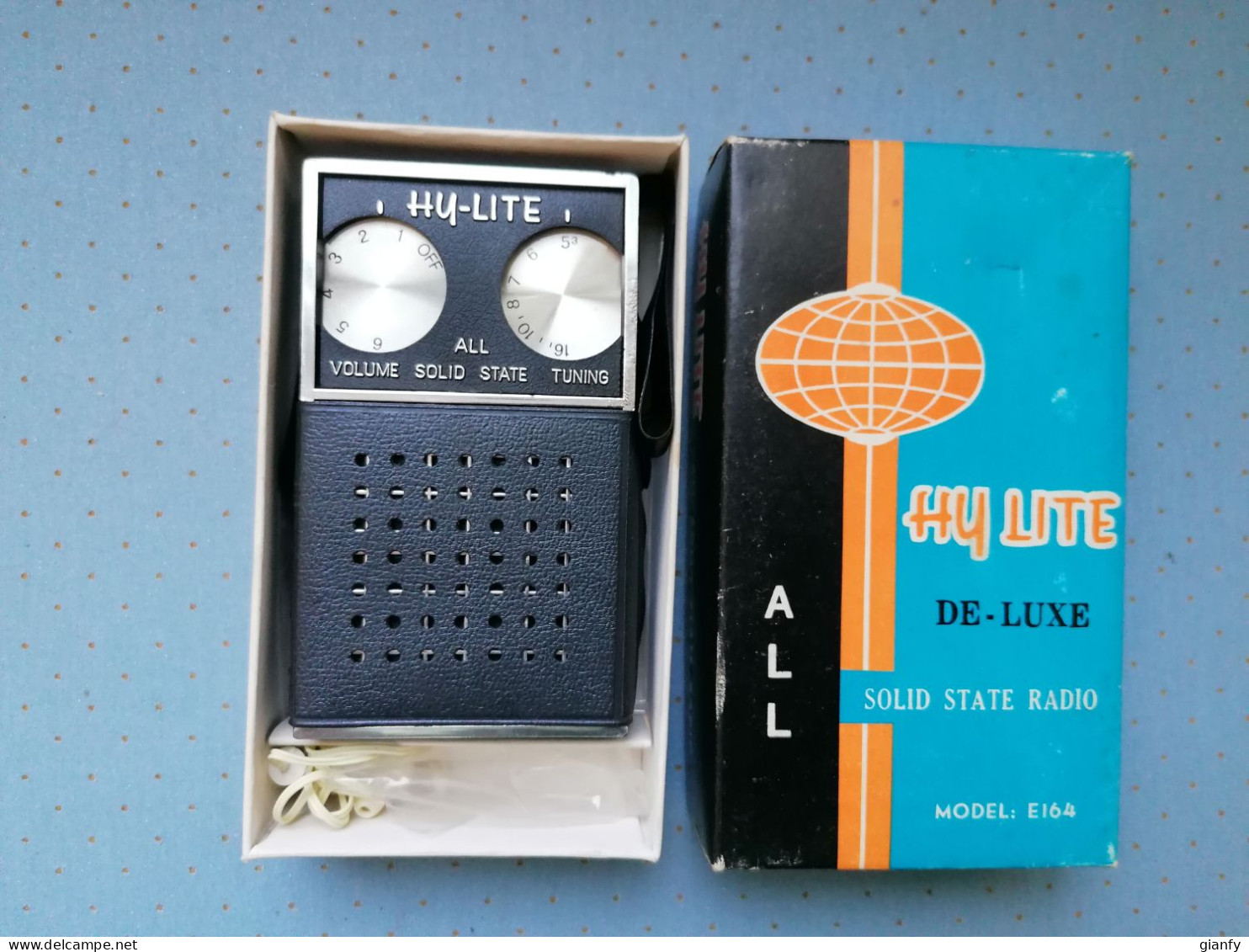RADIO TRANSISTOR VINTAGE HY-LITE DE-LUXE ALL SOLID STATE E164 1970 FUNZIONANTE - Apparaten