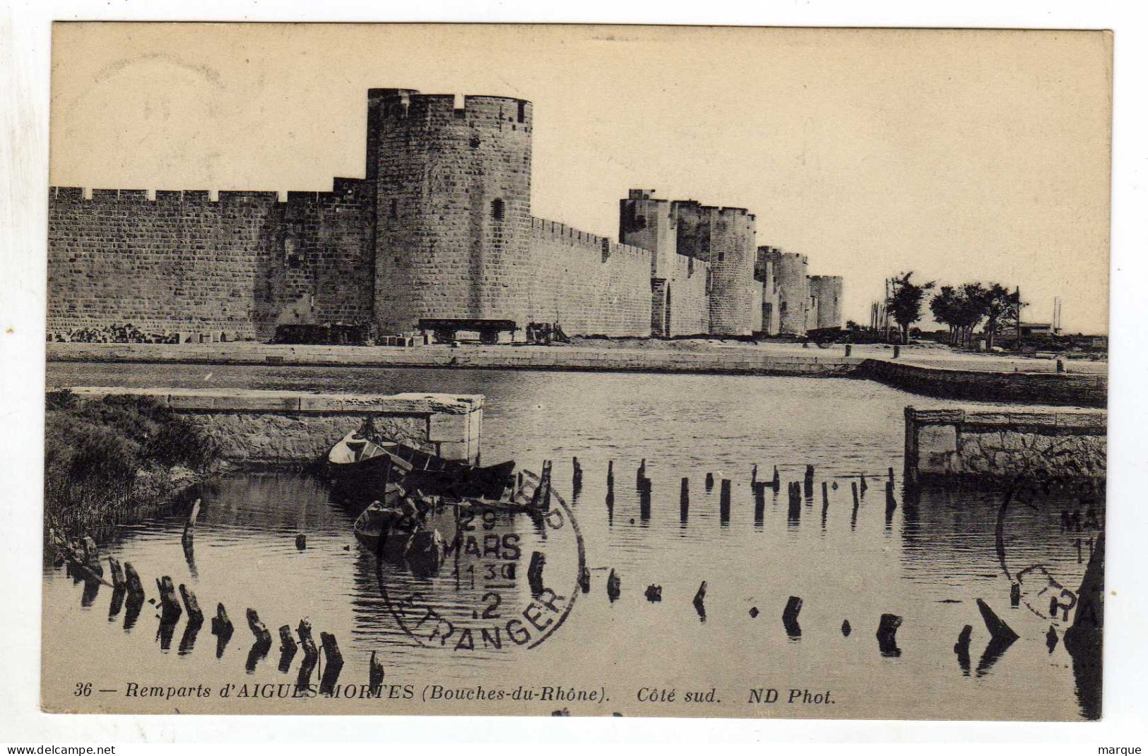 Cpa N° 36 Remparts D'  AIGUES MORTES Côté Sud - Aigues-Mortes