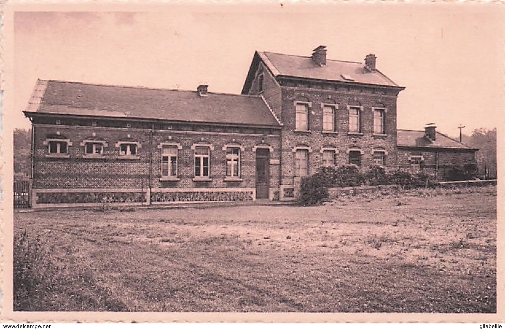 Namur - DAVE ETAT -  La Gare Du Chemin De Fer (les Freres De La Charité Institut Saint Martin) - Namur